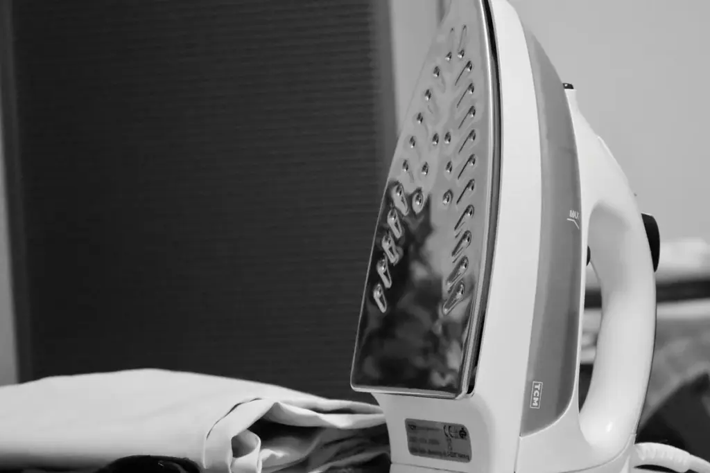 How Do You Wash a Wool-Polyester Blend Without Damaging It?