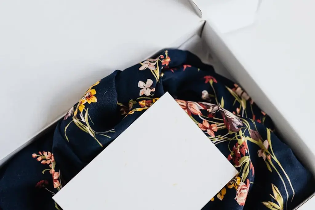 How Do You Use and Care for a Silk Hair Bonnet?